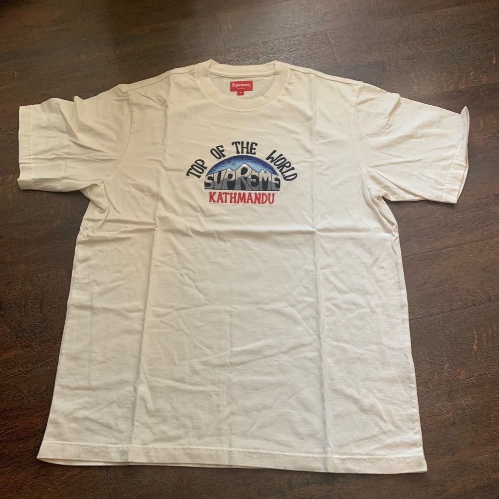 NWT Supreme Top of The World Tee